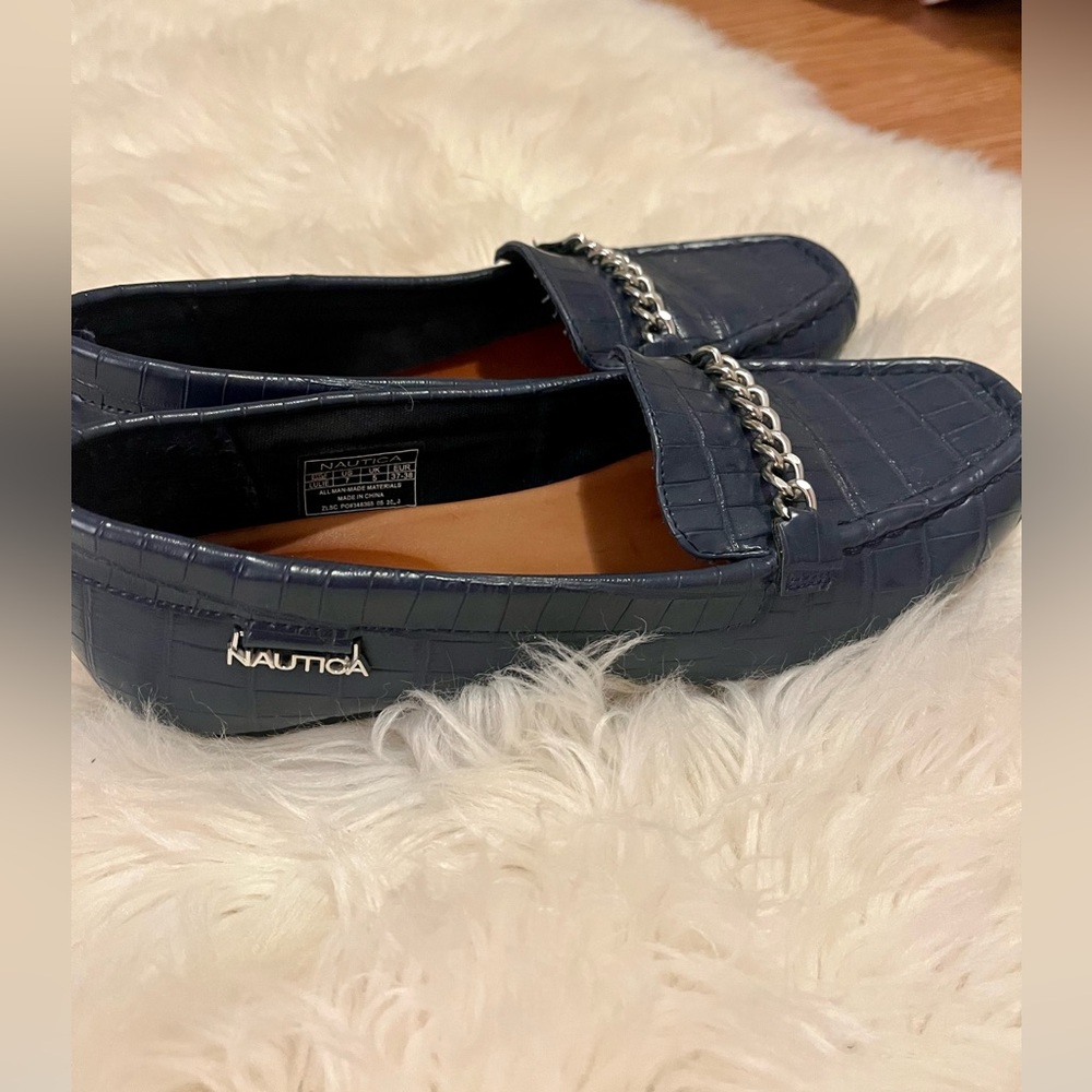 Náutica Faux Croc Leather Women’s Size 7
